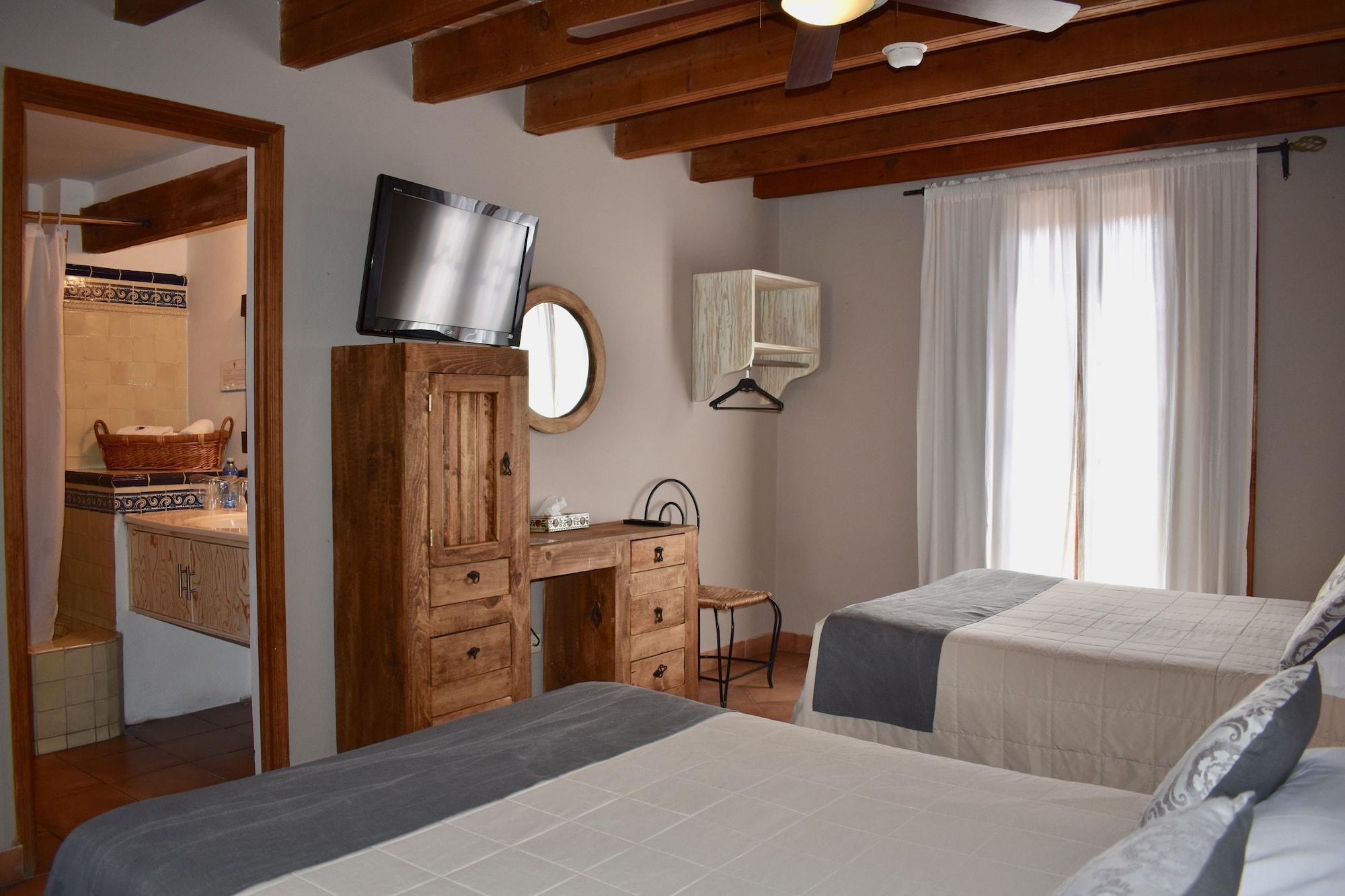 Hotel Ana Catalina And Suites ซานมิเกล เด อาเญนเด ภายนอก รูปภาพ