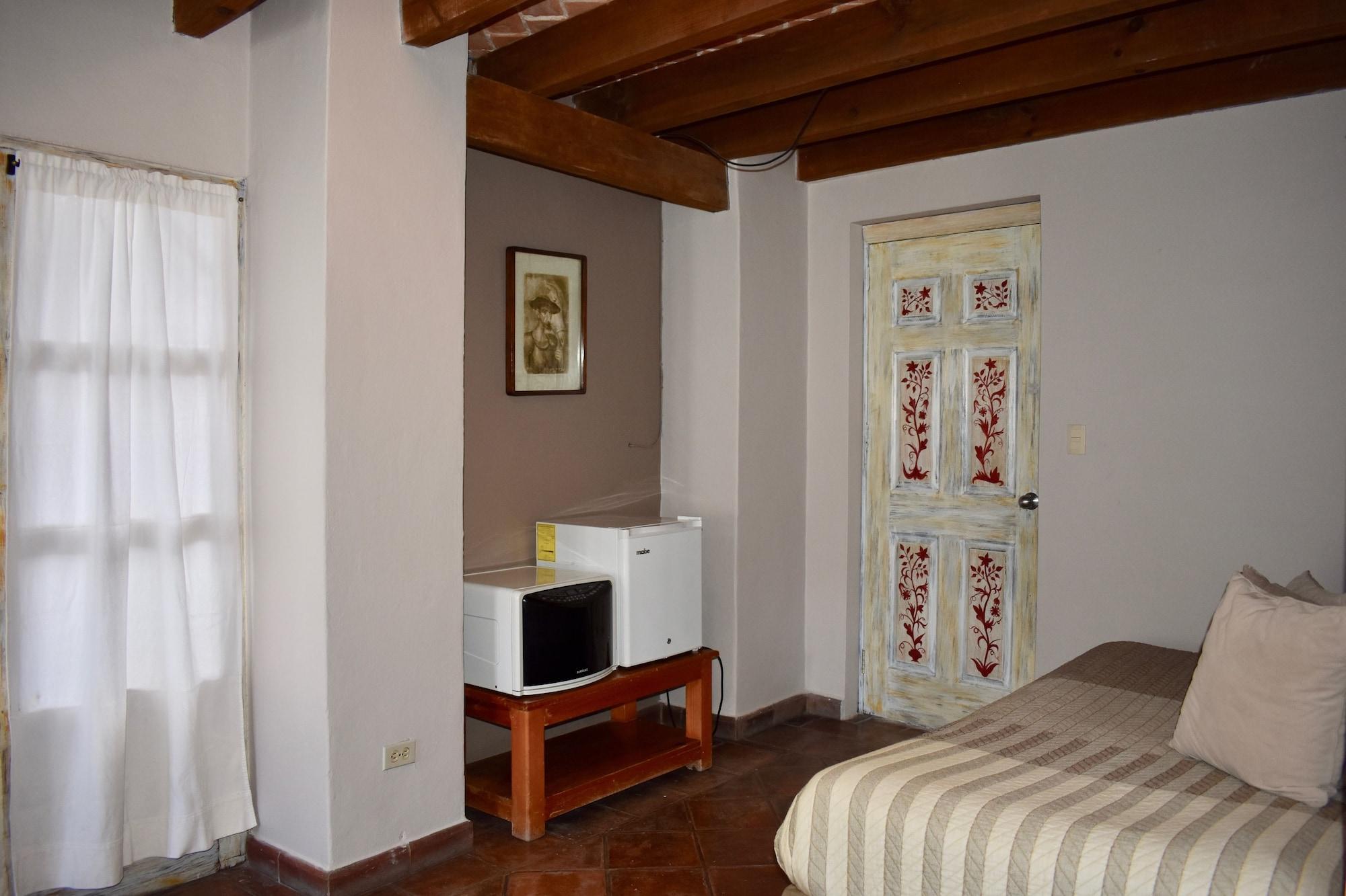 Hotel Ana Catalina And Suites ซานมิเกล เด อาเญนเด ภายนอก รูปภาพ