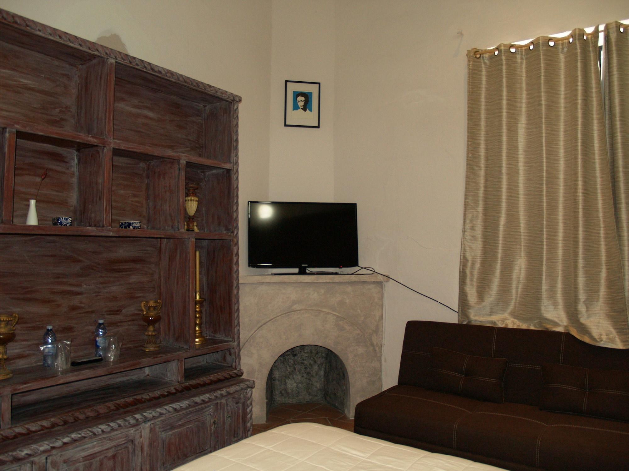 Hotel Ana Catalina And Suites ซานมิเกล เด อาเญนเด ภายนอก รูปภาพ
