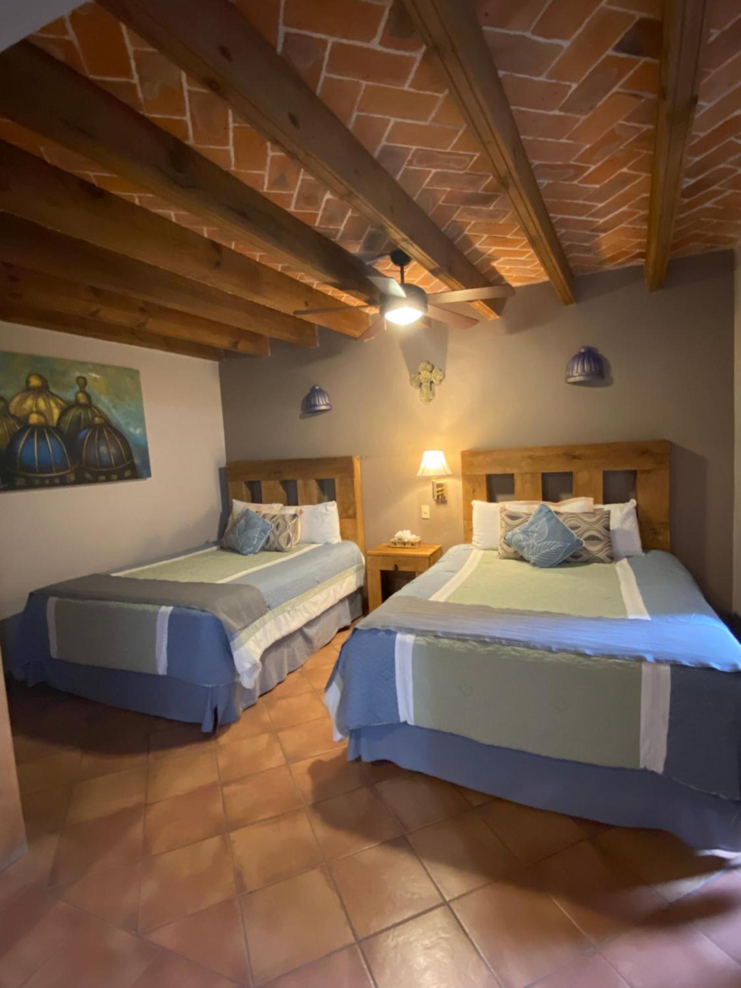 Hotel Ana Catalina And Suites ซานมิเกล เด อาเญนเด ภายนอก รูปภาพ